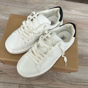 Steve Madden Tennis Shoes